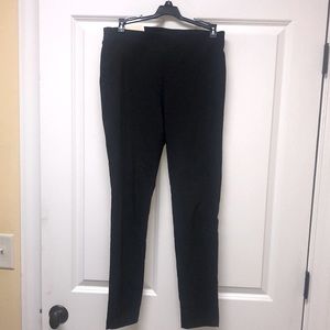 Michael Kors Suoer skinny pull on pant. Black. Size Medium.